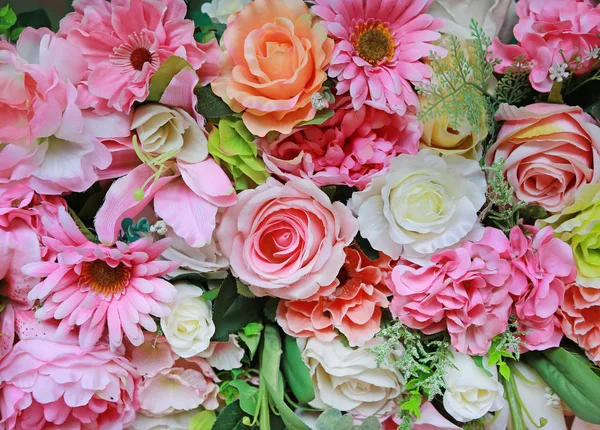 Schöne Farben Aus Kunststoff Rose Und Lilie Blumenstrauß Mit Verschiedenen — Stockfoto