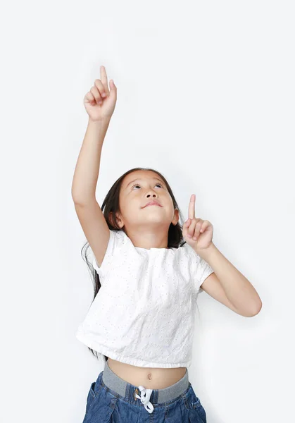 Portret Azjatyckiej Dziewczynki Wskazującej Palcem Wskazującym Dwa Palce Wskazujące Górę — Zdjęcie stockowe