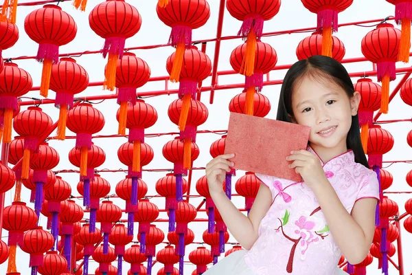 Boldog Kis Ázsiai Gyermek Lány Visel Rózsaszín Hagyományos Cheongsam Ruha — Stock Fotó