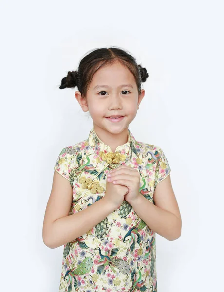 Belle Petite Fille Asiatique Dans Cheongsam Traditionnel Avec Geste Salutation — Photo