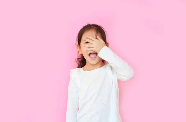 Attraktives Asiatisches Kleines Mädchen Das Schockiert Gesicht Und Augen Von — Stockfoto