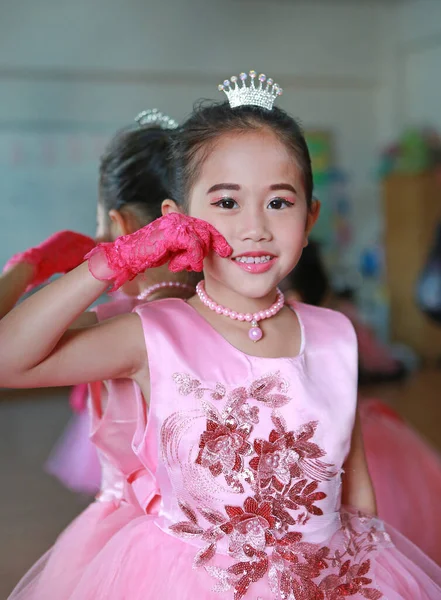 Портрет Маленькой Балерины Розовой Пачке — стоковое фото