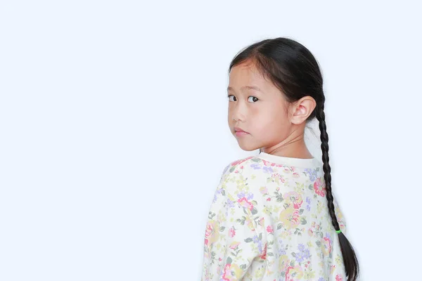 Retratos Asiático Menina Olhando Câmera Traseira Isolado Fundo Branco Com — Fotografia de Stock