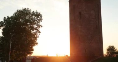 Kamyenyet, Brest Bölgesi, Belarus Kamyenyet Kulesi Gün Batımında veya Gündoğumunda