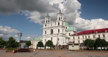 Grodno, Belarus. Ünlü Landmark, Sunny Summer Day 'deki St. Francis Xavier Katedrali' dir. Yakınlaştır, yakınlaştır