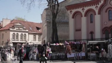 Vilnius, Litvanya. St. Paraskeva Kilisesi Yakınlarındaki Yerel Pazar