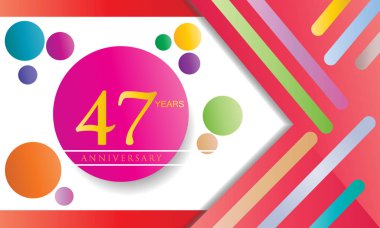47 yıl yıldönümü kutlama logo, beyaz arka planda, vektör öğeleri için afiş, izole düz tasarım davetiye ve doğum gününü.