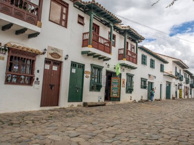 Güzel ve Antik şehir. Güzel ve Antik şehir'in mimaride