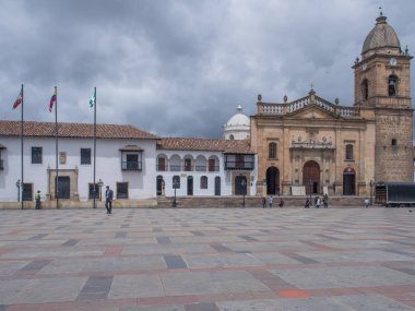 Ana kare Tunja. Kent merkezine ve kentin ana Meydanı'nda turistler sakinleri.