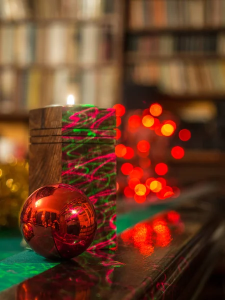 Jul i biblioteket – stockfoto