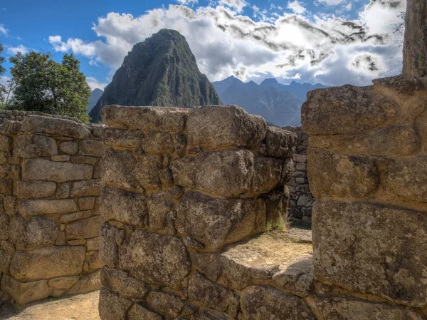 Machu Picchu Perú Mayo 2016 Caminando Dentro Las Ruinas Machu — Foto de Stock