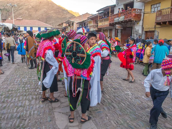 Pisac Peru Mei 2016 Kinderen Kleurrijke Folk Kostuums Markt Van — Stockfoto