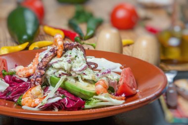 Bir tabak Şili stili