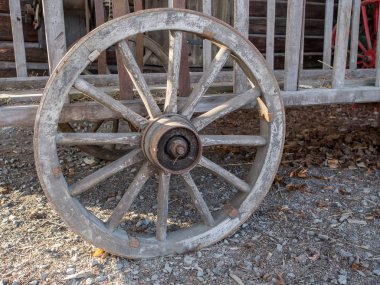 tahta tekerlek