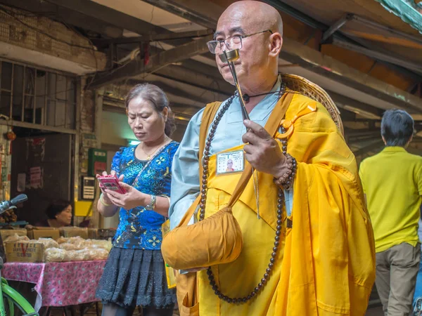 Buddhist monks — Stock Photo, Image