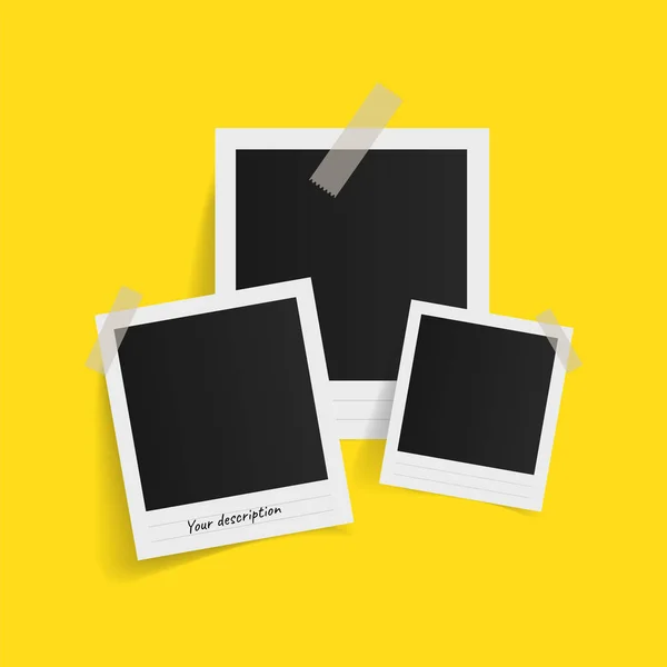 Sarı arka plandaki yapışkan banttaki polaroid fotoğraf çerçeveleri. Vektör illüstrasyonu.