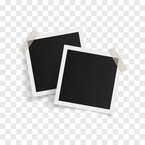 Şeffaf bir arkaplanda yapışkan banttaki kare fotoğraf çerçeveleri. Vektör illüstrasyonu.