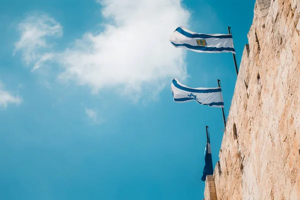 Israel flags on western wall — Stock Photo, Image