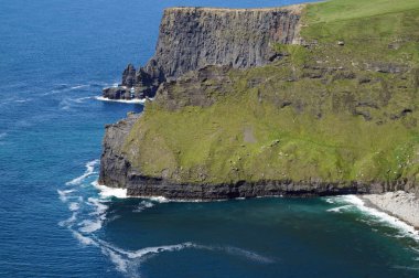 Irland 'daki Moher Kayalıkları