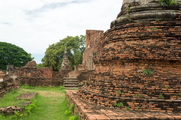 В обидва боки Таїланд липня 2017 - Аюттхая - Wat Phra Шрі Sanpet — стокове фото