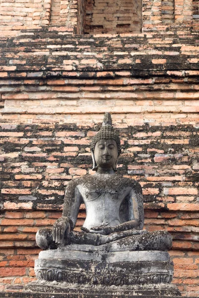 Sukhothai 'deki tarihi parkın kalıntıları.