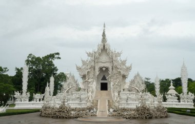  WAT Rong Khun Tapınağı Chiang Rai - 3