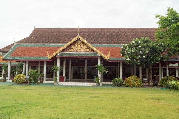 Rondreis thailand juli 2017 - Lamphun-Wat Haripoonchai tempel — Stockfoto