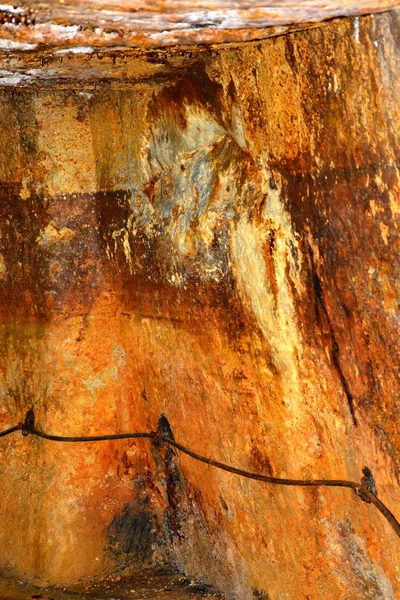 Złoto - stary rzymski tunelu w kopalni złota Rosia Montana, Transylwania — Zdjęcie stockowe