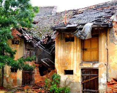  Avlu müstahkem ortaçağ kilise Ghimbav, Transilvanya, Romanya