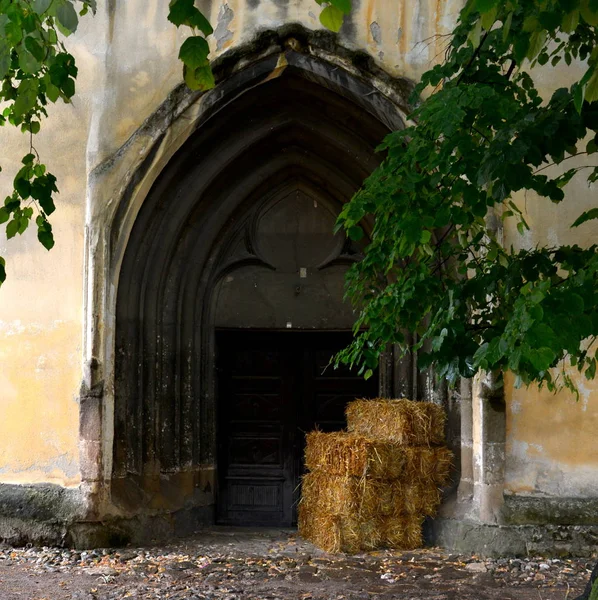 Купеческий Двор Укрепленной Средневековой Церкви Гимбав Трансильвания Румыния — стоковое фото