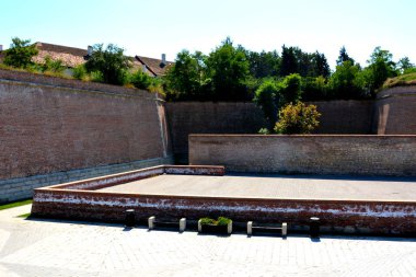  Ortaçağ Kalesi Alba Iulia, Transilvanya. Modern şehir önemli Daçya politik, ekonomik ve sosyal merkezi antik Yunan coğrafyacı Ptolemaios tarafından sözü edilen Apulon, sitenin yakınında bulunmaktadır