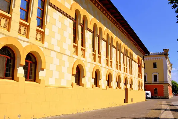 Fortaleza Medieval Alba Iulia Transilvania Ciudad Moderna Encuentra Cerca Del —  Fotos de Stock