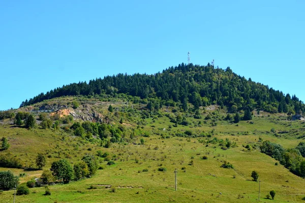 罗马尼亚特兰西瓦尼亚阿普塞尼山脉的景观 属于罗马尼亚西部喀尔巴泰人 — 图库照片