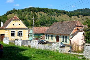 Tipik kırsal manzara ve köylü ev Rosia Montana'da bir komün Alba İlçesi, Apuseni Dağları, Transilvanya, Romanya