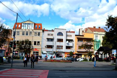 Tipik kentsel peyzaj Romen şehir Targu Mures, Transilvanya, Romanya