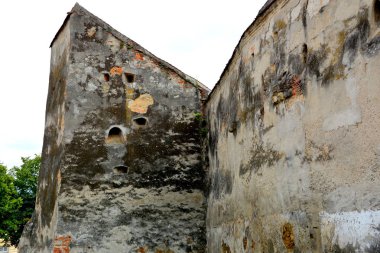 Ortaçağ Sakson kilise Codlea, en büyük Burzenland tarihi bölgesinde, Transilvanya, Romanya güçlendirilmiş. Codlea şehir de Almanlar tarafından kurulmuş inanılıyor.
