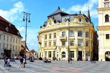 City Hall Şehir Sibiu içinde. Tipik kentsel peyzaj