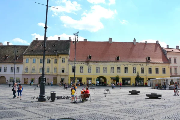 Tržní Náměstí Typická Městská Krajina Městě Sibiu Sedmihradsko Rumunsko — Stock fotografie