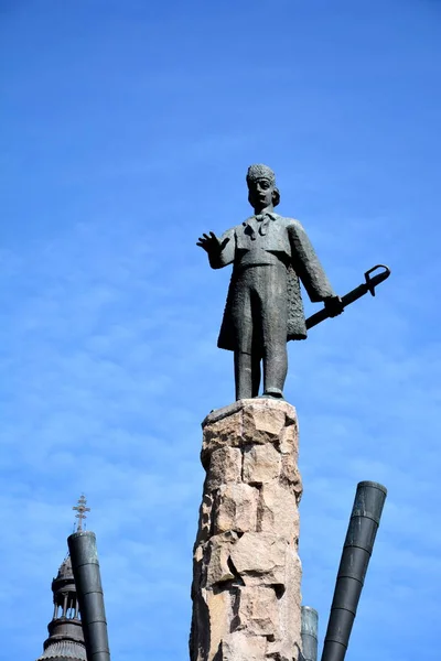 Statue Avram Iancu Paysage Urbain Dans Vieille Ville Roumaine Cluj — Photo