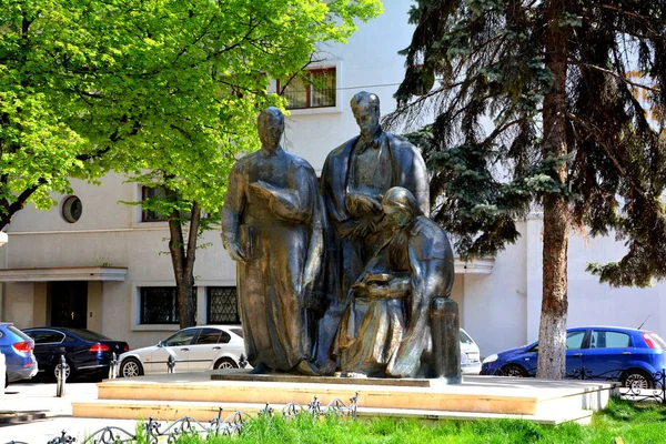 Статуя Декор Площадях Города Городской Пейзаж Старом Румынском Городе Клуж — стоковое фото