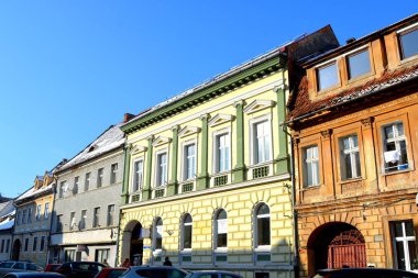 Tipik kentsel peyzaj şehrin Brasov, Transilvanya, Romanya, ülkenin merkezinde bulunan bir ilçedir. 300.000 nüfuslu.