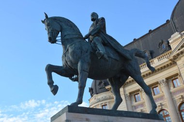 Bükreş 'in merkezinde tipik kentsel peyzaj-Bucuresti. Charest Romanya 'nın başkenti. Bükreş 3 milyon nüfusu ve birçok tarihsel kalıntıları var.