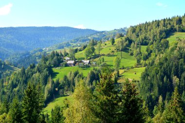 Apuseni Dağları, Transilvanya, Romence Occidentali olarak da bilinir Western Romen Karpatlar ait peyzaj. Yaklaşık 400 mağaralar Apuseni dağlar var