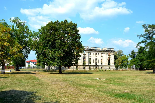 Little Trianon Ruiny Pałacu Gheorghe Grigore Cantacuzino Sąd Gheorghe Grigore — Zdjęcie stockowe