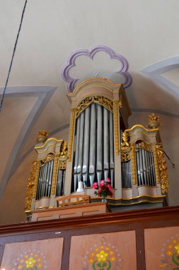 Müstahkem ortaçağ kilise ve Park, Baron von Brukenthal sarayda Avrig, Transilvanya