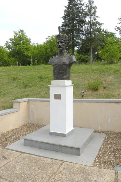 Statue d'un héros à Marasesti, mémorial de la Première Guerre mondiale — Photo