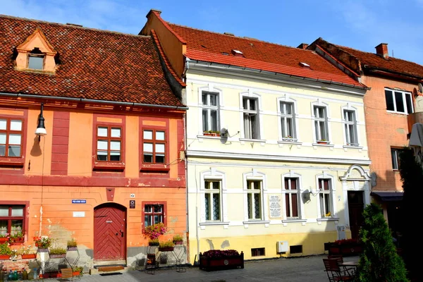 Τυπικό αστικό τοπίο της πόλης Brasov, Τρανσυλβανία — Φωτογραφία Αρχείου