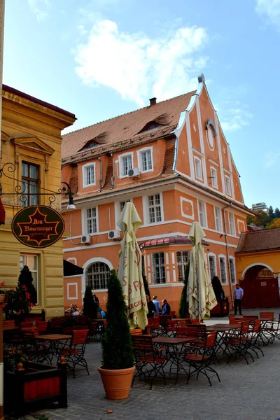 Typická Městská krajina města Brasov, Transylvánie — Stock fotografie