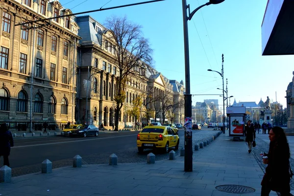 Tipik kentsel peyzaj Merkezi Bükreş - Bükreş'te. Bükreş Romanya başkenti olduğunu. Bucharest var 3 milyon nüfusu ve birçok tarihi kalıntıları