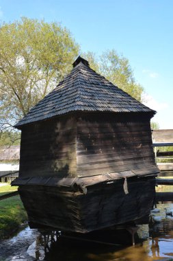 Su değirmeni Dumbrava Sibiului, Transilvanya 'daki Köylü Müzesi
